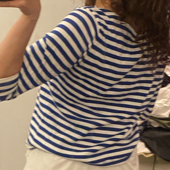 Blue and white striped light sweater - Picture 2 of 2